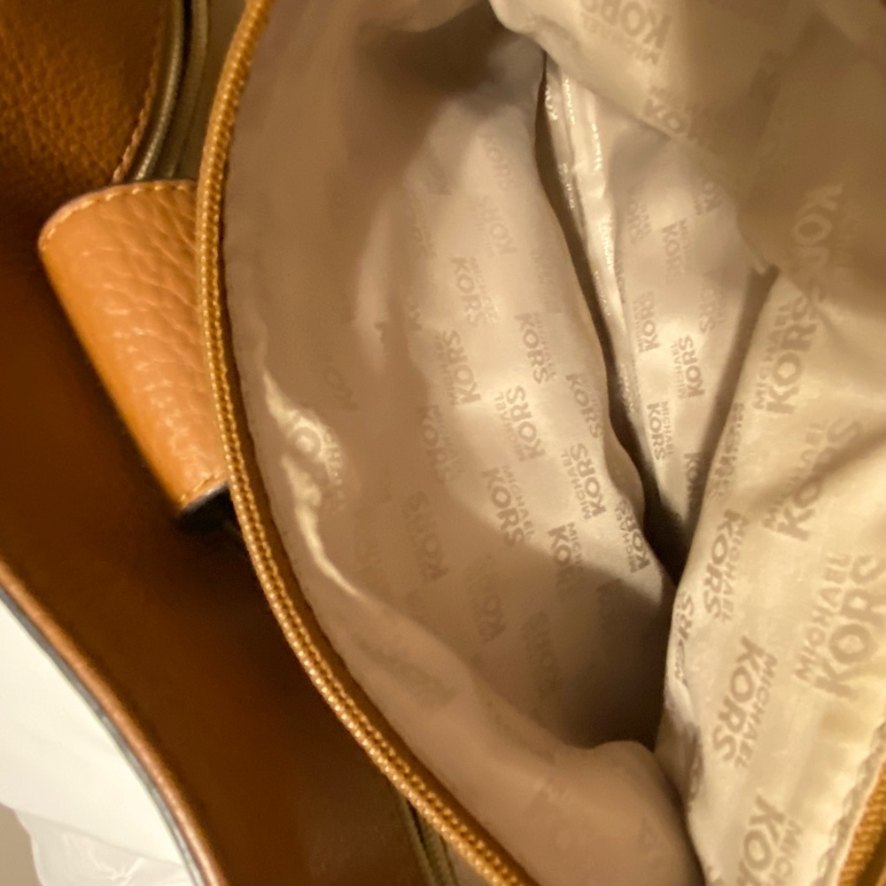 Michael Kors Leather bag - Picture 7 of 9